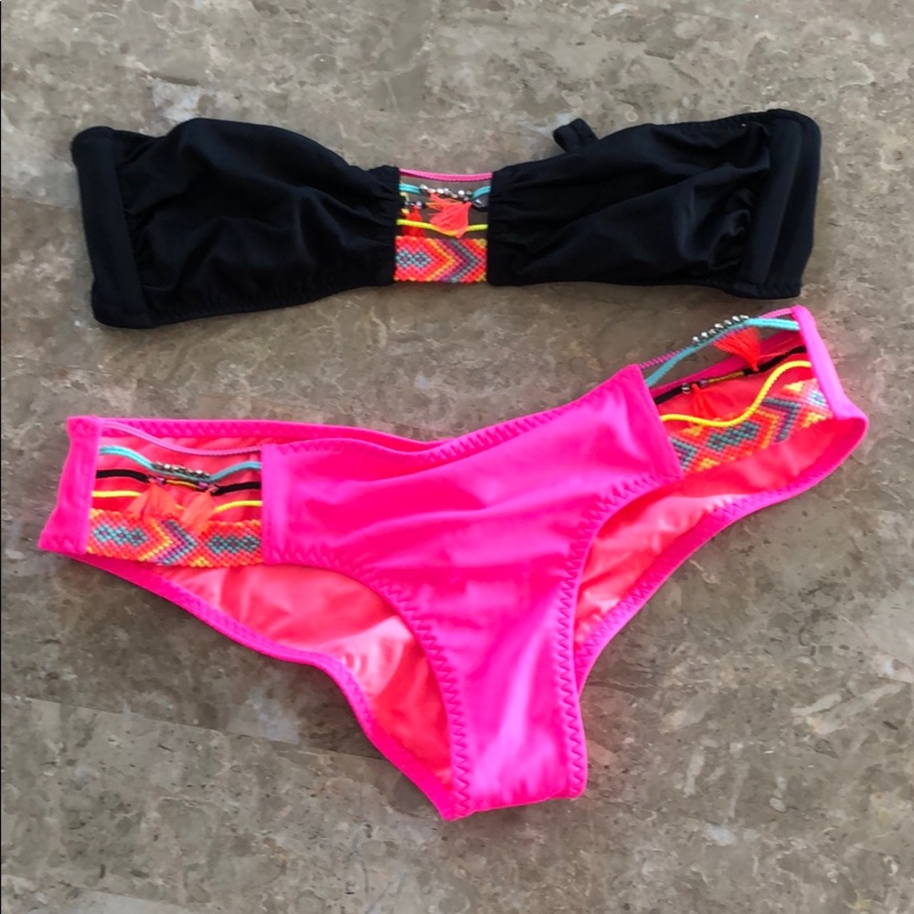 VS bikini